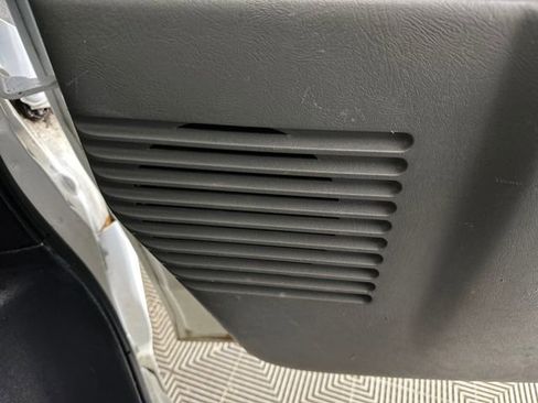 Used 2013 Chevrolet Express 1500 AWD image 27