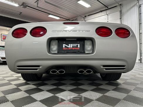 Used 2004 Chevrolet Corvette Convertible 2D w/ Preferred Equipment Group image 29