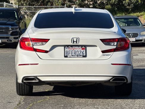 Used 2018 Honda Accord Sport image 5