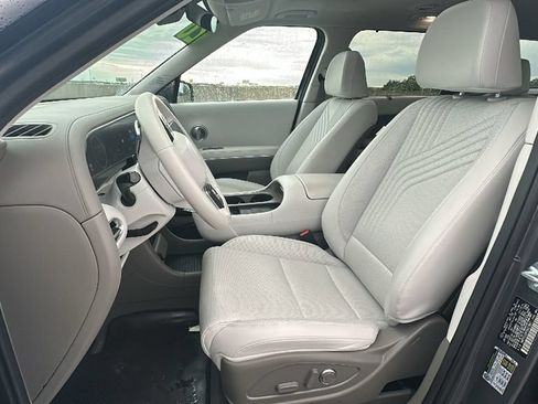 Certified 2026 Hyundai Palisade SEL FWD image 4