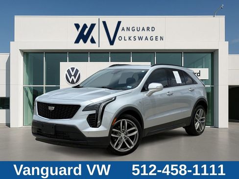 Used 2022 Cadillac XT4 Sport FWD image 1