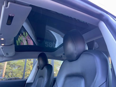 Used 2020 Tesla Model 3 Standard Range Plus image 13