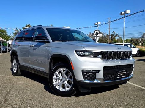 Certified 2023 Jeep Grand Cherokee L Limited image 1