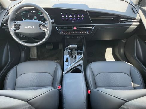 New 2026 Kia Niro EX FWD image 19