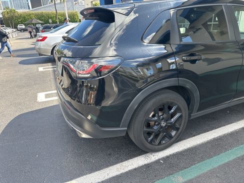 Certified 2023 Honda HR-V Sport image 7