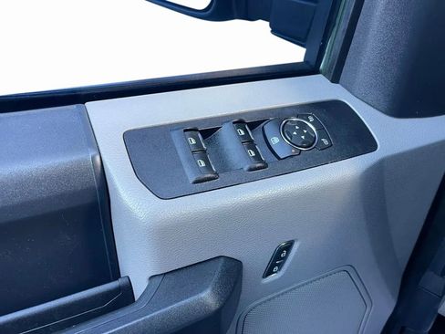 Used 2022 Ford F250 XL w/ Power Equipment Group image 25
