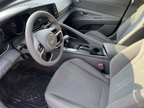 Used 2021 Hyundai Elantra SEL FWD image 24