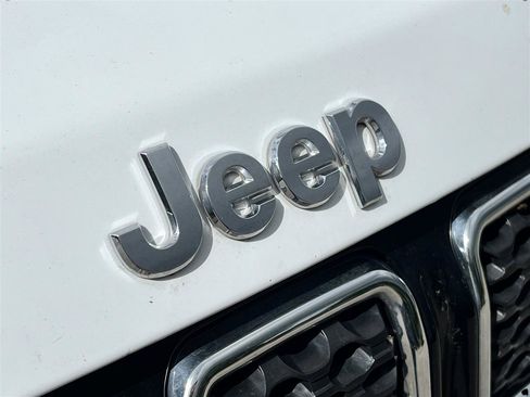 Used 2024 Jeep Compass Limited AWD/4WD image 4