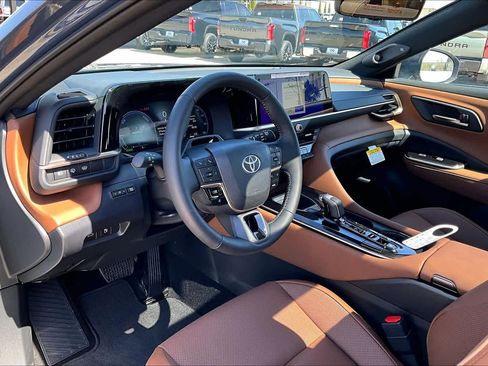 New 2026 Toyota Crown Signia Limited image 8