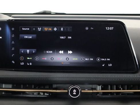 Used 2023 Nissan Ariya AWD image 27