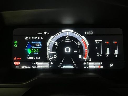 Used 2024 Toyota Tundra Platinum AWD/4WD image 17