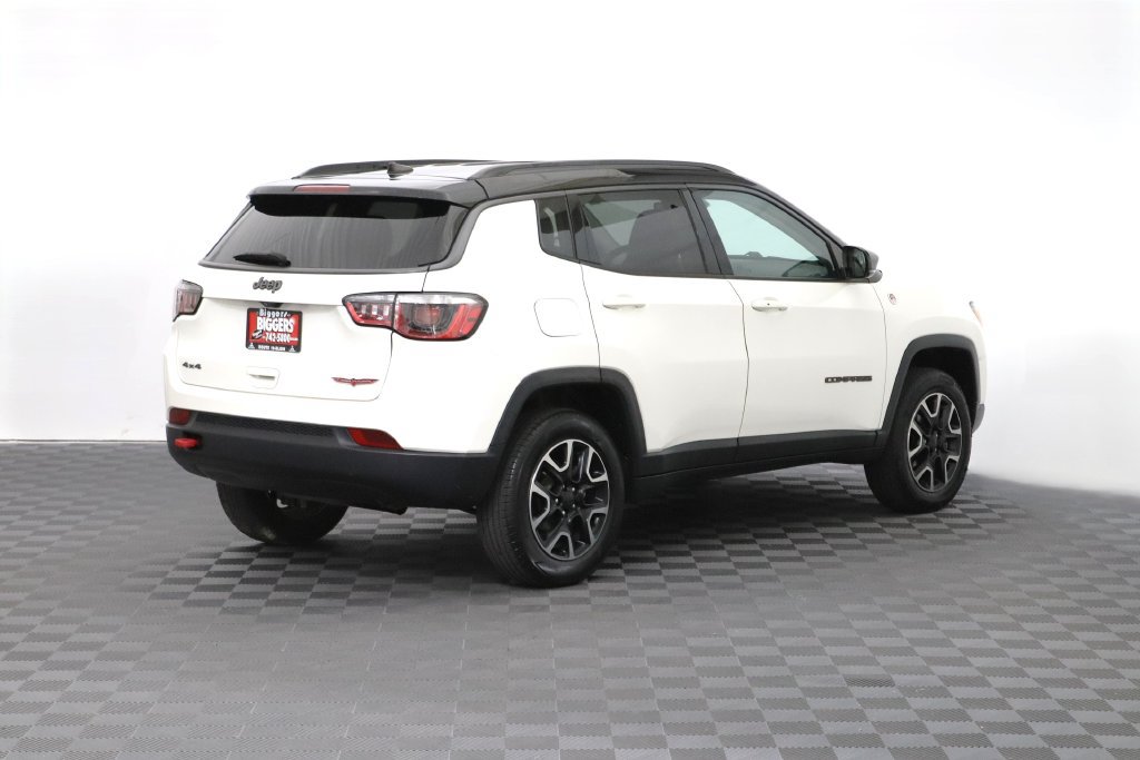 Used 2019 Jeep Compass Trailhawk AWD/4WD image 7