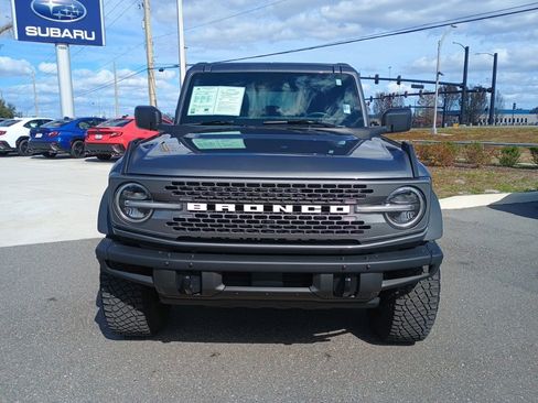 Used 2024 Ford Bronco Badlands image 2
