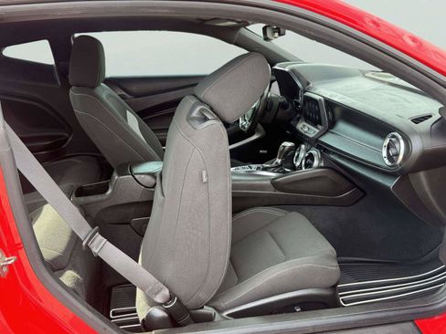 Used 2021 Chevrolet Camaro LT w/ Technology Package RWD image 44
