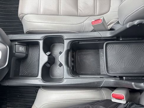 Used 2019 Honda CR-V Touring image 22