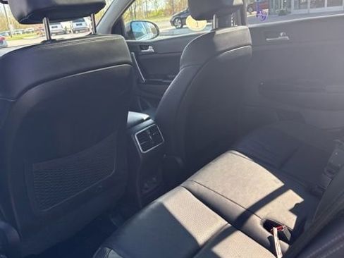 Used 2020 Kia Sportage EX w/ EX Technology Package AWD/4WD image 14