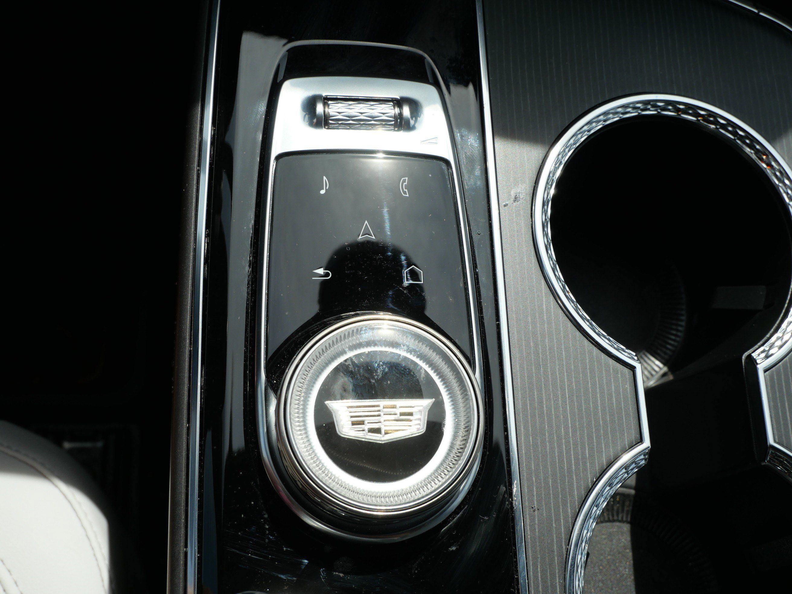 Used 2026 Cadillac Lyriq Luxury w/ LPO, Floor Liner Package AWD/4WD image 29