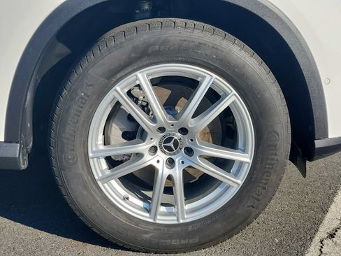 Used 2023 Mercedes-Benz GLC 300 4MATIC image 8