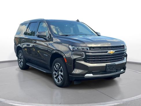 Used 2021 Chevrolet Tahoe LT w/ LT Signature Package AWD/4WD image 3