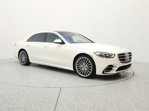 Certified 2022 Mercedes-Benz S 580 4MATIC Sedan image 3