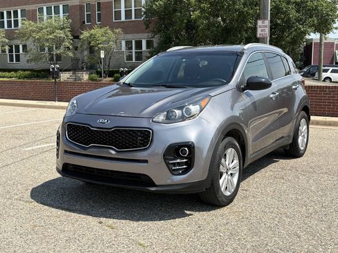 Used 2018 Kia Sportage LX w/ LX Popular Package AWD/4WD image 4