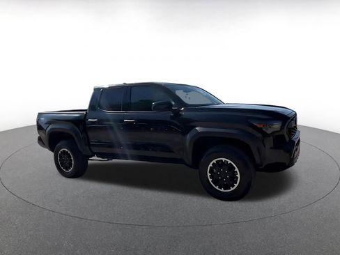 Used 2025 Toyota Tacoma TRD Off-Road AWD/4WD image 2