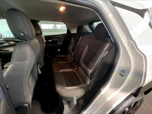 Certified 2022 Chevrolet TrailBlazer LT w/ Convenience Package image 15