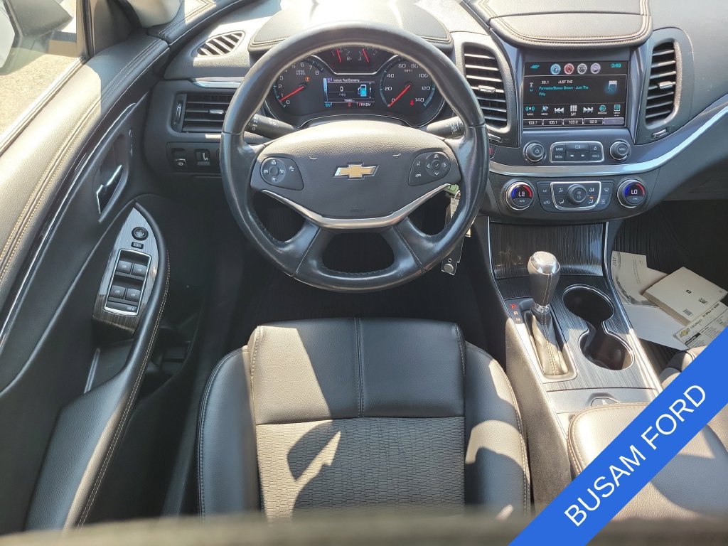 Used 2017 Chevrolet Impala LT w/ Convenience Package FWD image 8