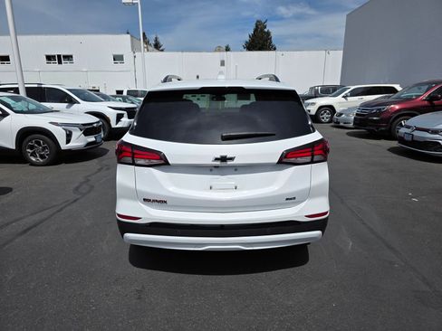 Used 2024 Chevrolet Equinox Premier AWD/4WD image 7
