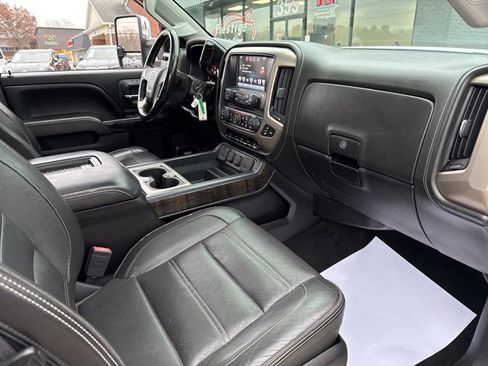 Used 2016 GMC Sierra 2500 Denali w/ Suspension Package, Off-Road image 40