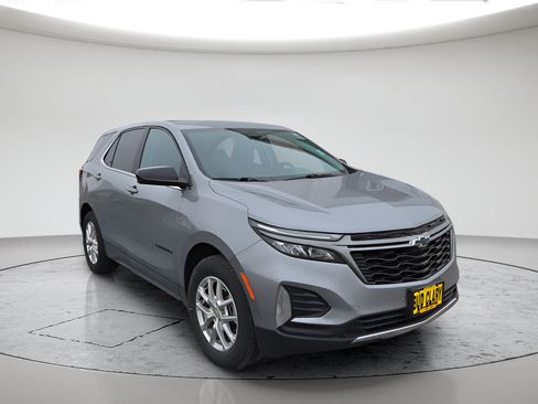 Used 2024 Chevrolet Equinox LT w/ LPO, Blackout Package AWD/4WD image 1
