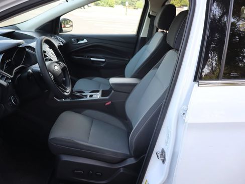Used 2017 Ford Escape SE AWD/4WD image 19