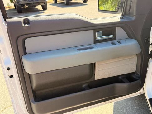 Used 2014 Ford F150 XL w/ Equipment Group 101A Mid RWD image 9