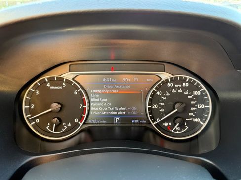 Used 2024 Nissan Altima 2.5 SV FWD image 70
