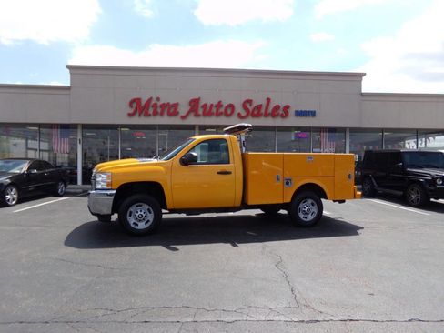 Used 2013 Chevrolet Silverado 2500 W/T AWD/4WD image 1