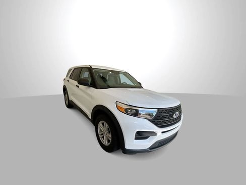 Used 2022 Ford Explorer 4WD image 2