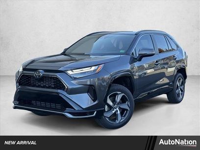 New 2025 Toyota RAV4 SE