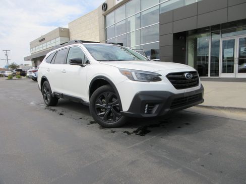 Used 2020 Subaru Outback Onyx Edition XT w/ Popular Package #2 AWD/4WD image 14