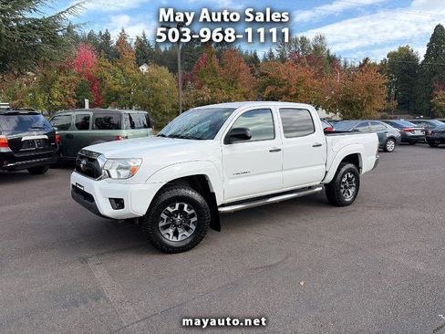 Used 2015 Toyota Tacoma PreRunner w/ SR5 Package RWD image 1