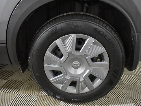 Certified 2025 Nissan Kicks S image 36