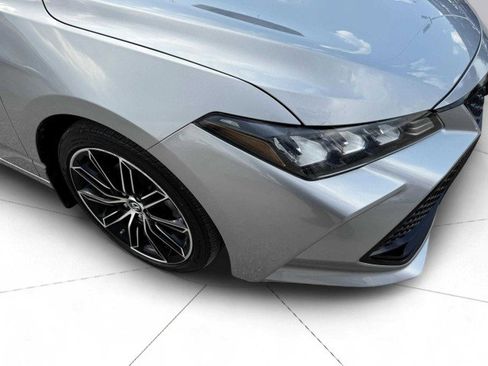 Used 2019 Toyota Avalon XSE image 8