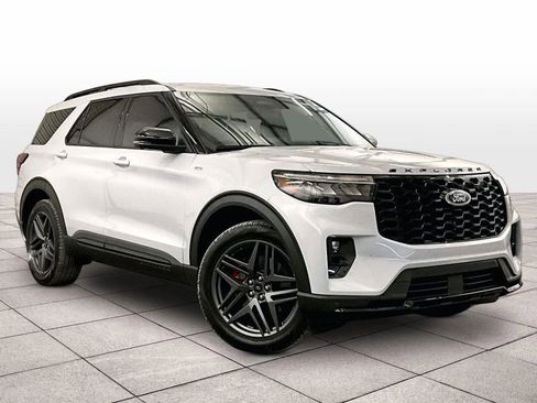 Certified 2026 Ford Explorer ST-Line AWD/4WD image 2