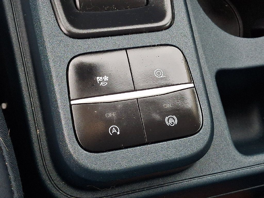 Used 2024 Ford Maverick Lariat w/ 4K Tow Package AWD/4WD image 28