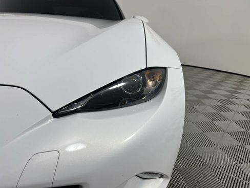 Used 2016 MAZDA MX-5 Miata Grand Touring RWD image 10