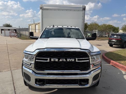 Used 2021 RAM 5500 Tradesman image 11