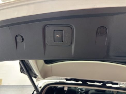 Used 2024 Nissan Murano SL image 34