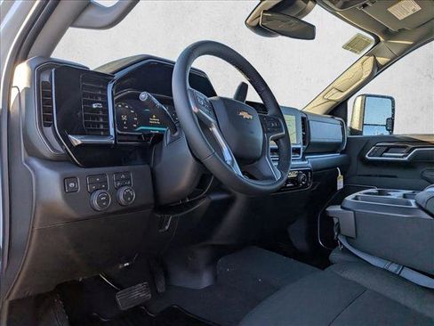 New 2026 Chevrolet Silverado 2500 LT w/ Z71 Off-Road Package image 8