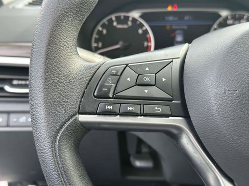 Used 2023 Nissan Altima 2.5 SV image 19