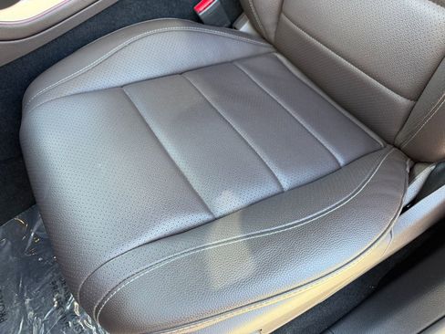 Used 2022 Mercedes-Benz GLS 450 4MATIC image 14