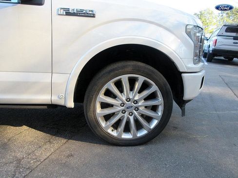 Used 2019 Ford F150 Limited w/ Trailer Tow Package image 13